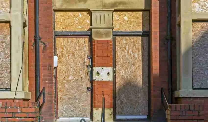 Derelict Properties for sale £1