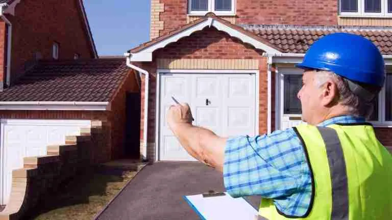 Who Organises a Survey When Buying a House