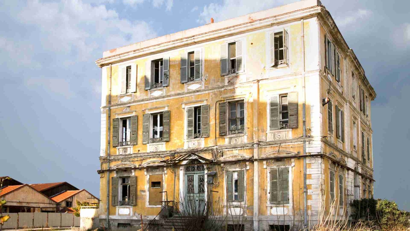 Find Abandoned Buildings - Urbexology.com Review