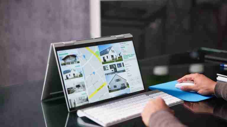 build a WordPress website for an estate agent business
