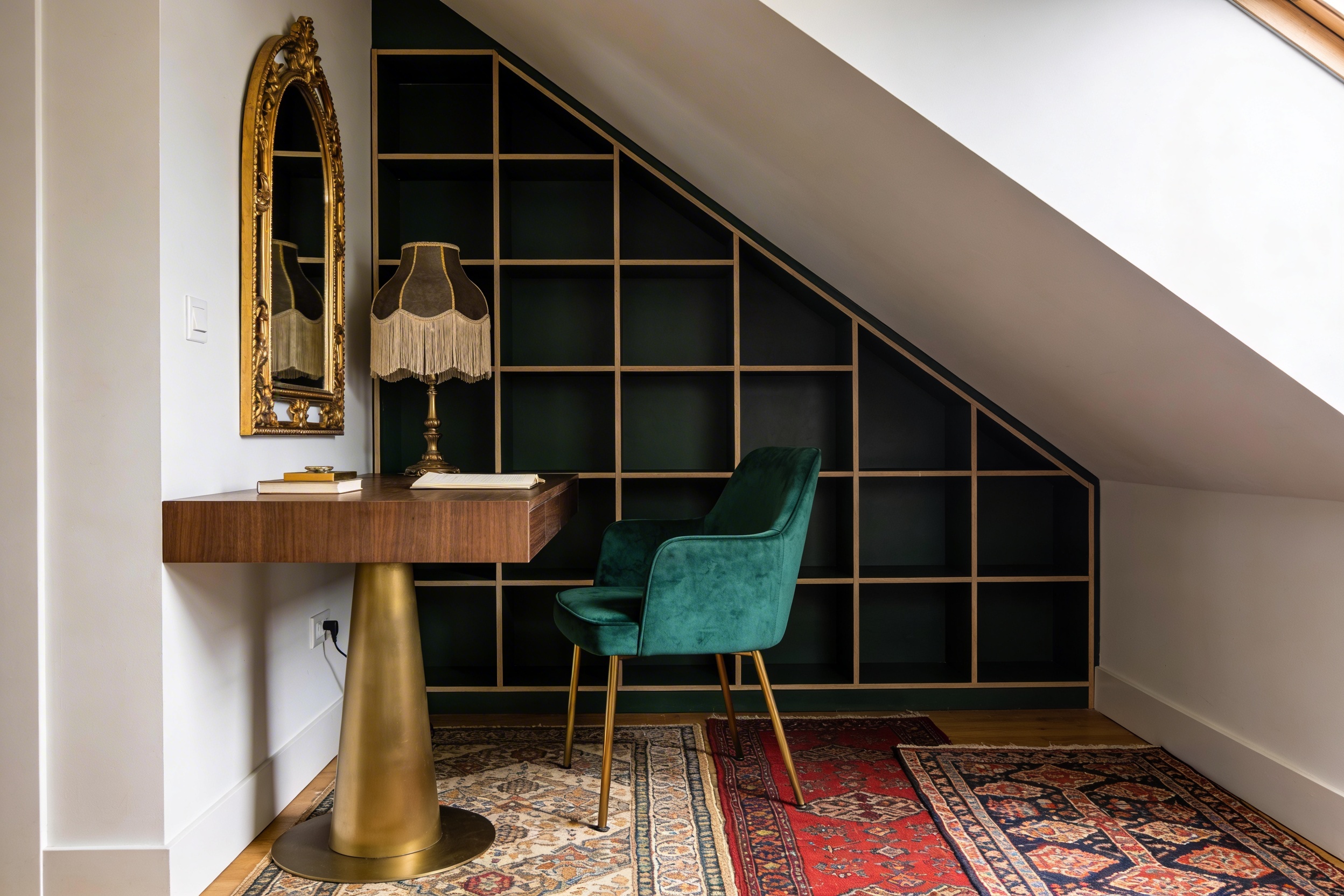 22 Home Office Set Up Designs for Small Spaces: Chic, Compact, Impactful