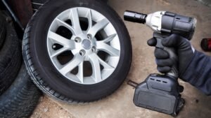 Best 1/2 Impact Gun - Cordless Impact Wrenches